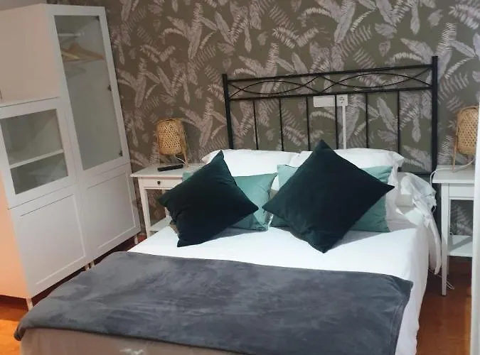 El Bodegon De Luis Hinojedo